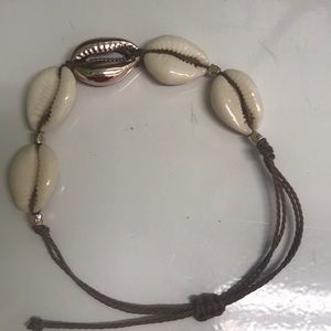 Adjustable rose gold cowrie shell Braclet